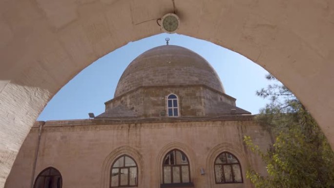 Sehidiye清真寺及其圆顶，马尔丁，土耳其