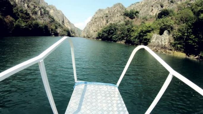 马其顿斯科普里马特卡湖小船的美丽景色