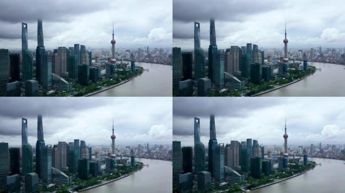 具有现代城市摩天大楼的上海天际线，中国
