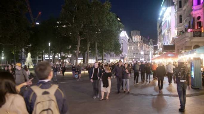 晚上的伦敦莱斯特广场