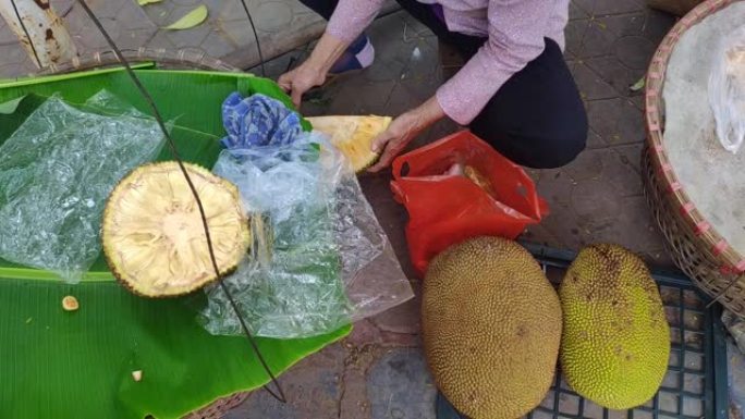 水果店-切菠萝蜜-摊位市场-越南