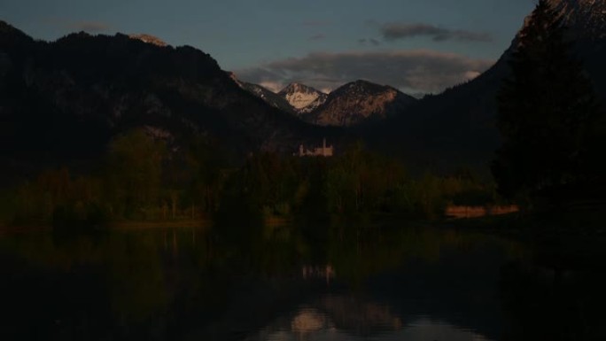 福根湖和新天鹅堡日落时的延时景观