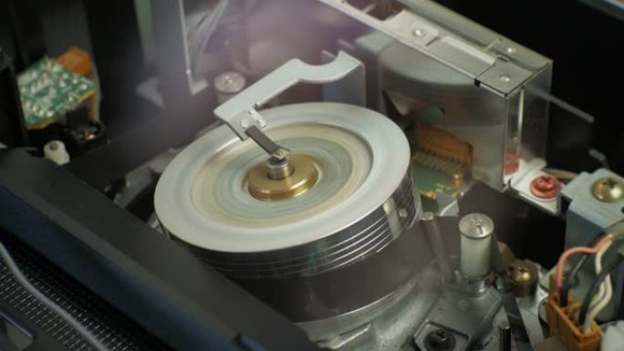 VHS磁带胶片加油的机理。