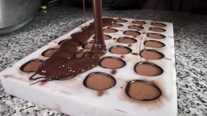 手工制作巧克力加工美食调制巧克力食品加工