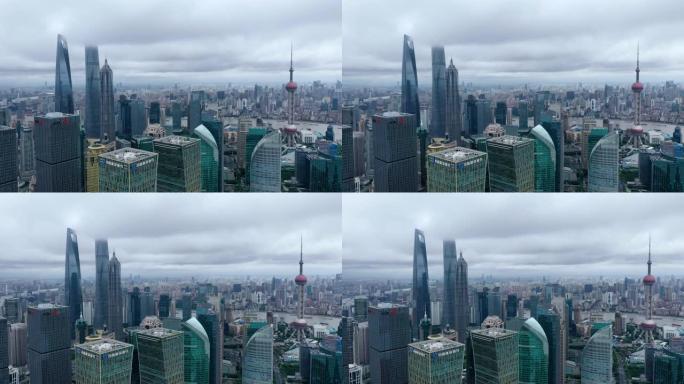 具有现代城市摩天大楼的上海天际线，中国