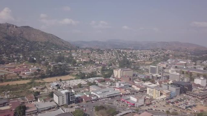 白天，姆巴巴纳市中心的鸟瞰图，首都埃斯瓦蒂尼被称为斯威士兰