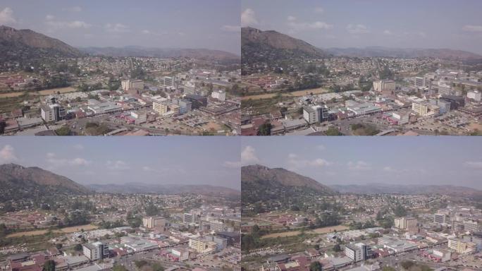 白天，姆巴巴纳市中心的鸟瞰图，首都埃斯瓦蒂尼被称为斯威士兰