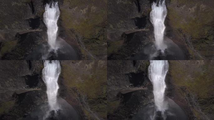 冰岛高地的海福斯瀑布，鸟瞰图。Landmannalaugar峡谷瀑布的戏剧性景观。未分级DJI D-