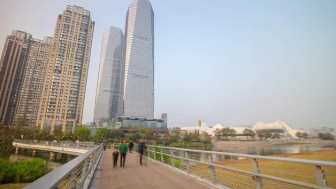 长沙市现代剧院综合体滨河拥挤公园桥全景延时4k中国