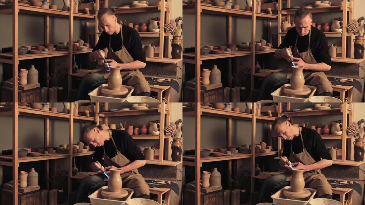 陶瓷制造艺术家上釉粘土花瓶