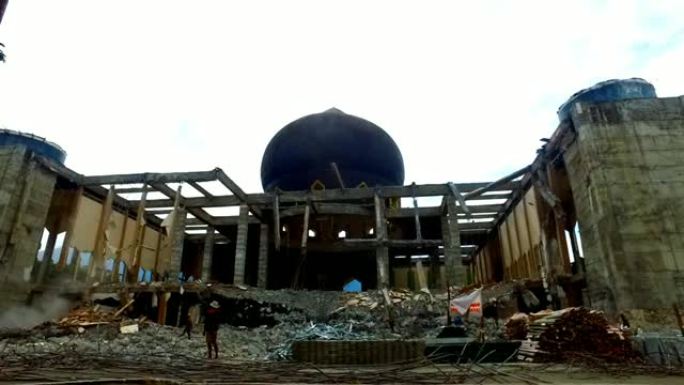 2018帕卢地震后的大清真寺