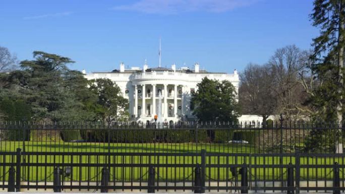 12月26日，华盛顿特区的白宫为已故总统乔治·HW·布什降半旗致哀