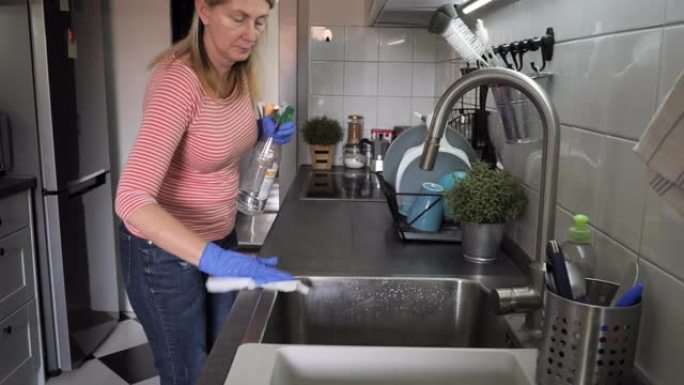 高级妇女用防腐剂清洁厨房表面