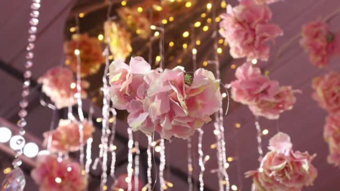 装饰玫瑰和灯泡花环粉色风格豪华派对装饰