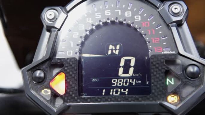 摩托车仪表板启动宏细节