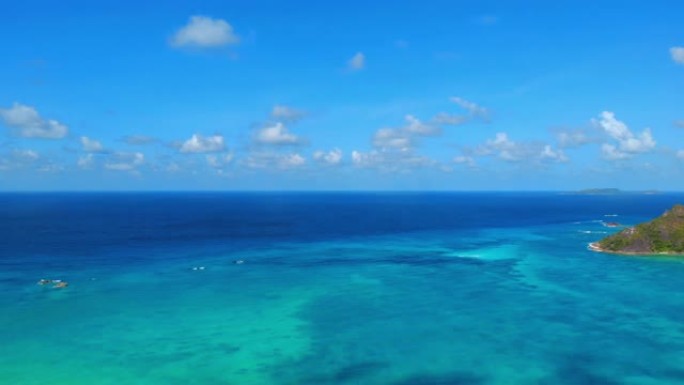 普拉兰岛全景无人机视图，鸟瞰全景热带岛屿，清澈的水普拉兰岛塞舌尔