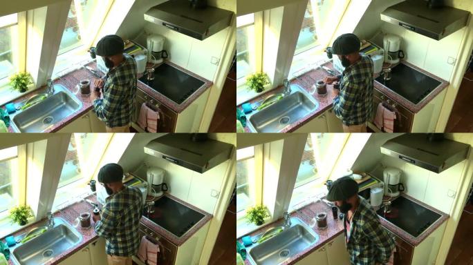 俯视图人手在厨房磨咖啡豆