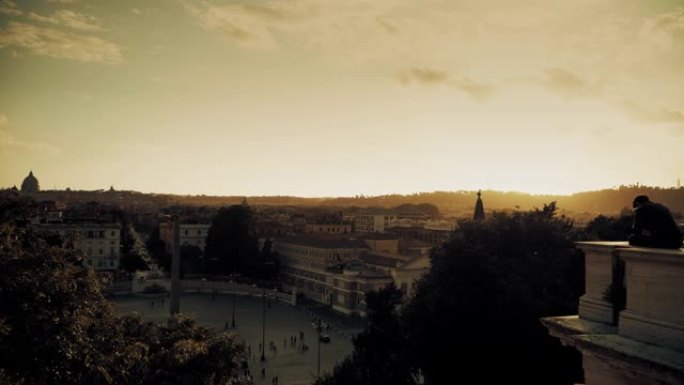 罗马，意大利，2020年6月: 在罗马的平西奥露台上观看日落