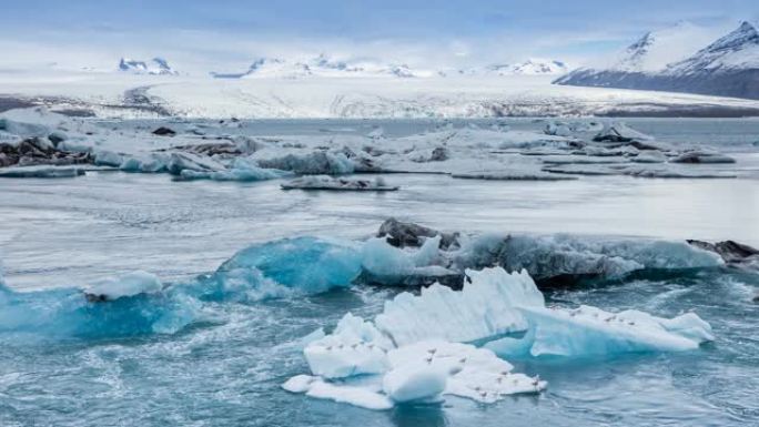 冰岛，Jokulsarlon泻湖，美丽的寒冷景观4k冰岛冰川泻湖湾的延时。4K Timelaspe