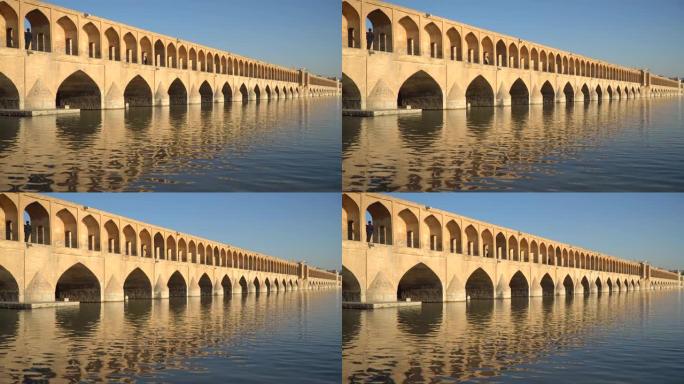 伊朗伊斯法罕SioSePol或33拱桥上的伊朗人