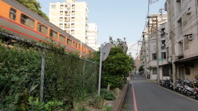 台湾新竹市当地城镇的铁路街景