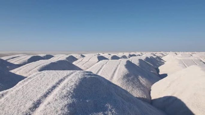 盐堆的盐干燥过程作为土耳其盐湖的抽象自然背景