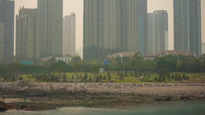 阴天青岛市海湾公园公寓住宅综合体全景延时4k中国