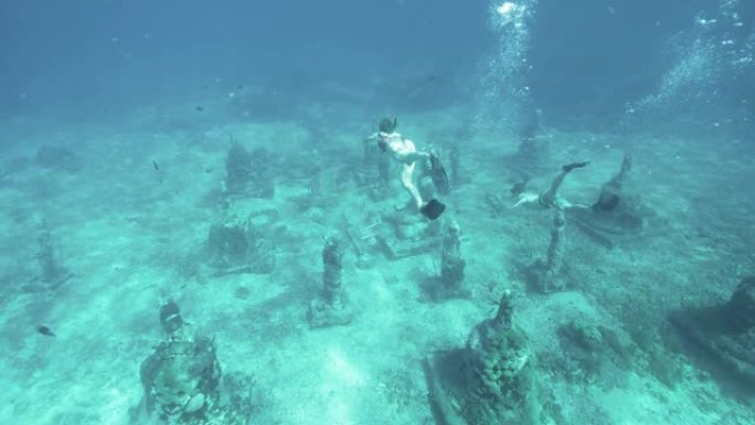 水下佛像浮潜巴厘岛