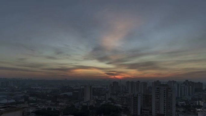 延时/4k/邻里-天空微红的黎明-圣保罗-巴西