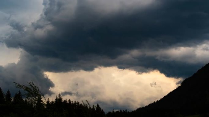 雷云时间流逝