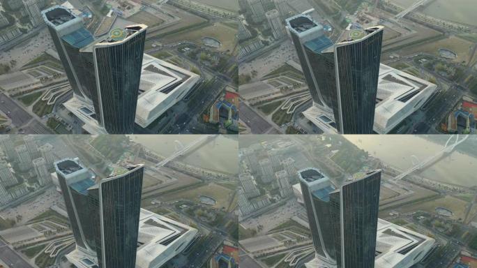 日落时间南京市著名国际青年文化中心塔楼空中俯拍全景4k中国
