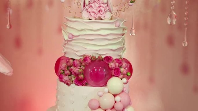 漂亮的生日蛋糕粉色派对
