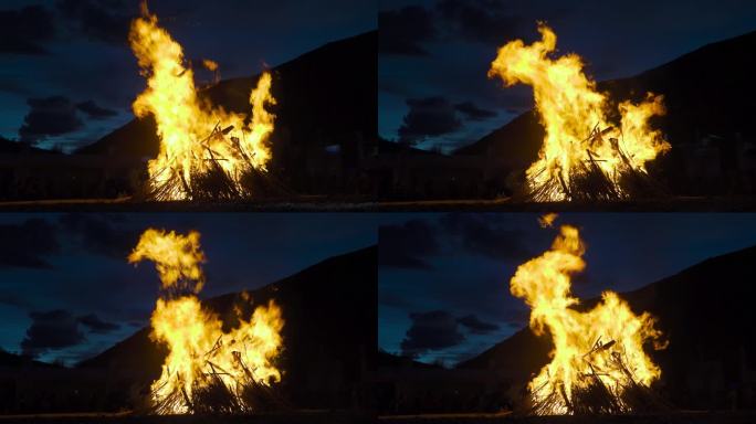 篝火晚会 燃烧火焰 剪影大火欢快围在火堆