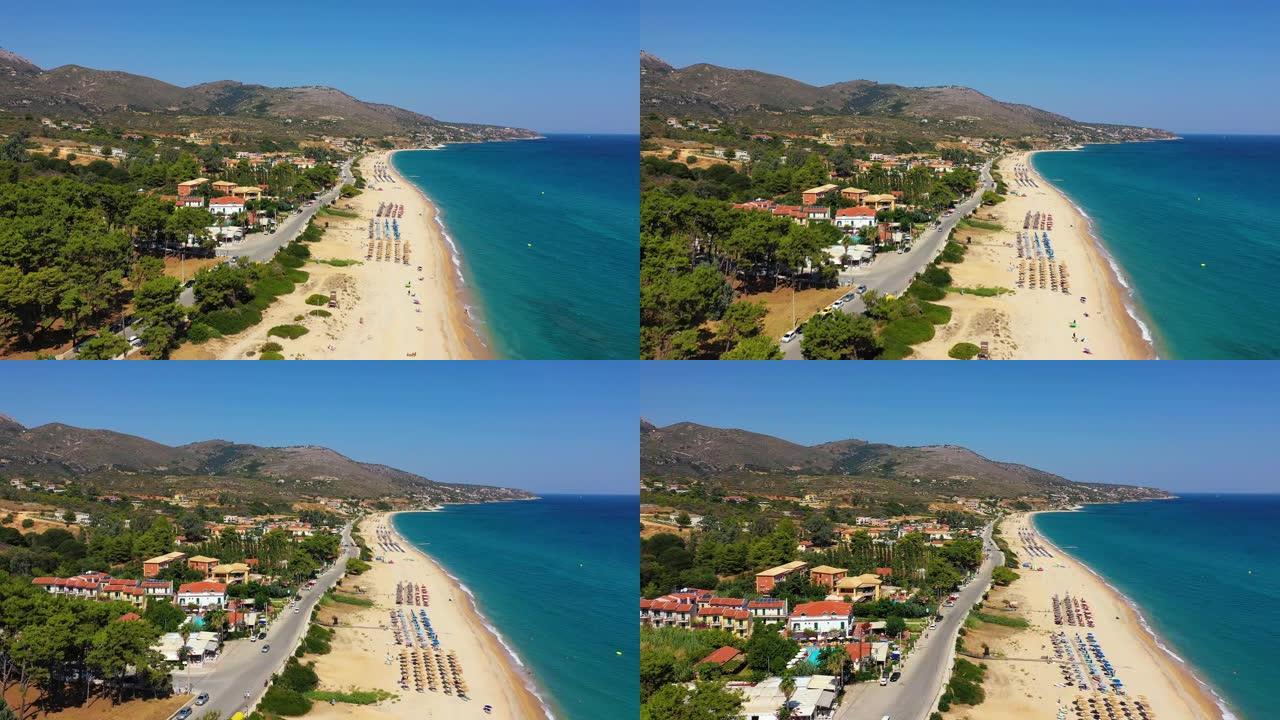 斯卡拉 (Skala)，希腊凯法利尼亚岛 (Kefalonia) 的顶级海滩之一。斯卡拉海滩的壮观景