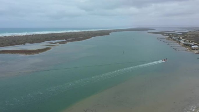 南澳大利亚州墨累河河口的无人机镜头