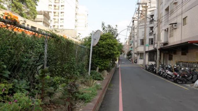 台湾新竹市靠近铁路的街景
