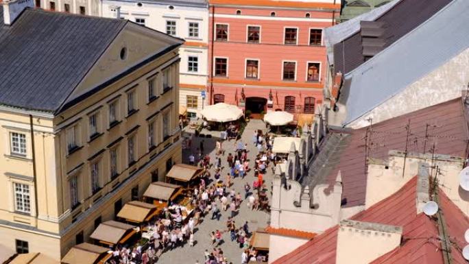 波兰卢布林-旧城区，设有市场广场和历史悠久的高级皇家法院大楼