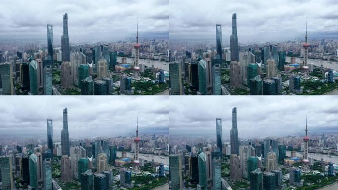 具有现代城市摩天大楼的上海天际线，中国