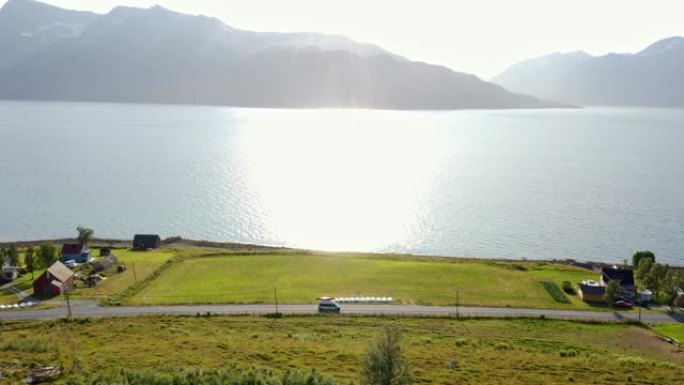 挪威乡村道路的风景鸟瞰图