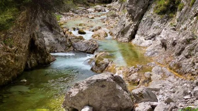 山河山间河道控山水山泉水