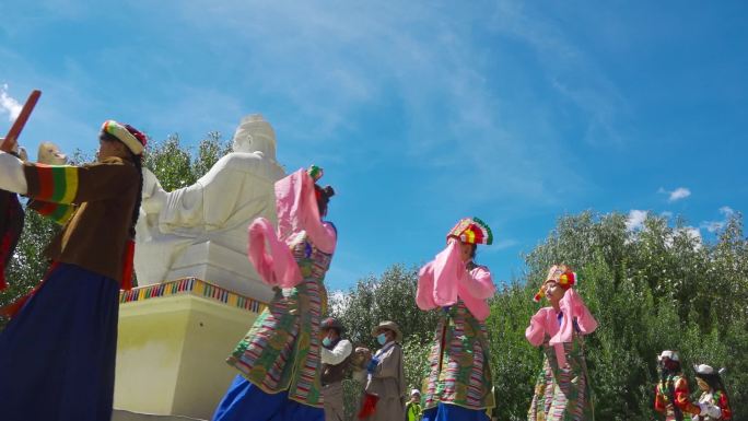 表演队游览景区 藏族节日盛大节日西藏节日