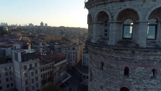 日出时加拉塔伊斯坦布尔鸟瞰图/4K (加拉塔)