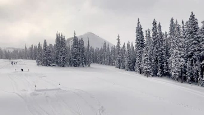 易滑雪地形倾斜碲化物