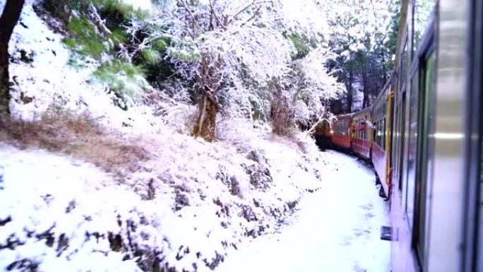Kalka-Shimla铁路是印度北部一条2英尺6英寸的窄轨铁路，横穿从Kalka到Shimla的多