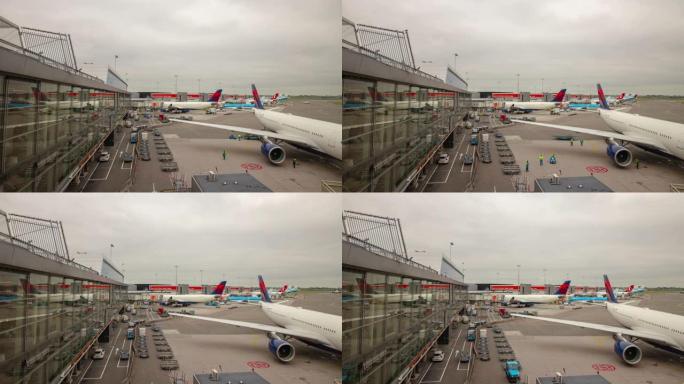 连接到青岛机场航站楼的阴天飞机准备出发时间流逝全景4k中国