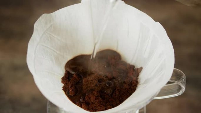 咖啡上的热水-V60过滤方法for-over coffee