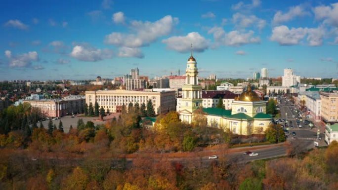 俄罗斯，利佩茨克，列宁广场-主教座堂，城市中部俯视图