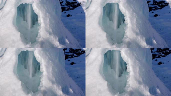 冰洞瀑布水山