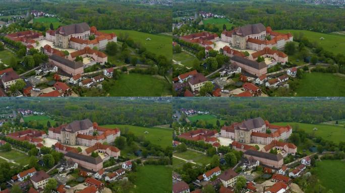 德国威布林根市和修道院鸟瞰图