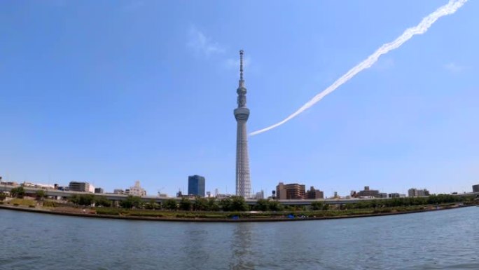 特技飞行ASDF队 (蓝色冲动) 飞越东京天空